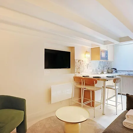 Chic And Cosy Apartment-canal Saint Martin Apartment *