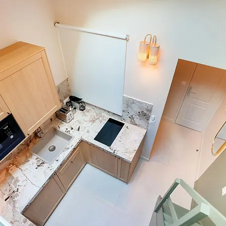 Chic And Cosy Apartment-canal Saint Martin Paris