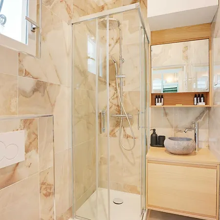 Chic And Cosy Apartment-canal Saint Martin Apartment