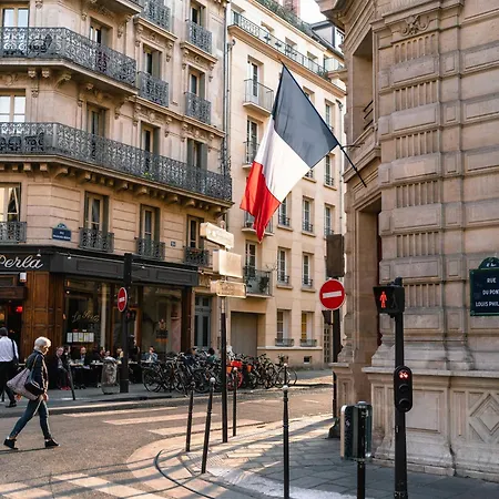 Chic And Cosy Apartment-canal Saint Martin
